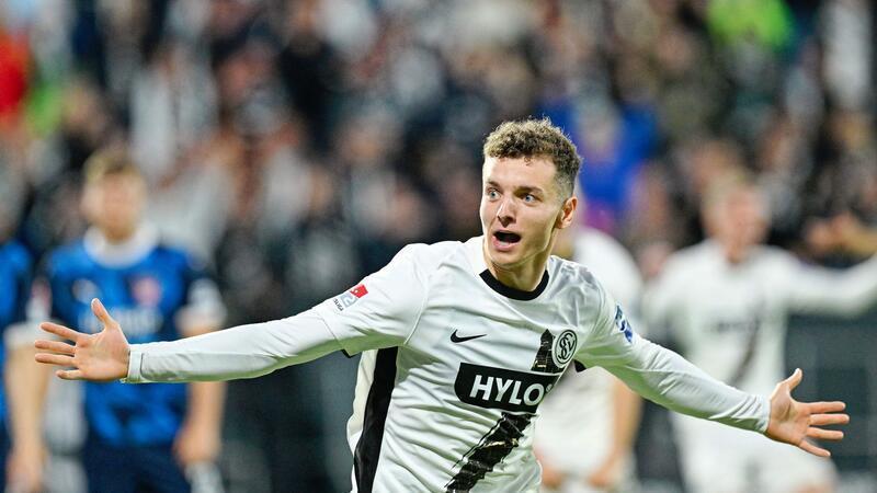 Werder Bremen bekommt Wunschstürmer nicht Kein Wechsel zu Werder: Stürmer Fisnik Asllani unterschrieb einen neuen Vertrag in Hoffenheim.