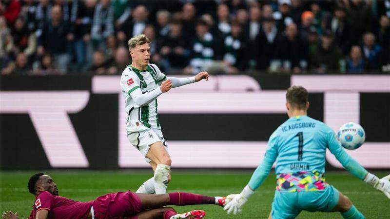 Hattrick von Claude-Maurice besiegelt Gladbacher Niederlage Kein guter Tag für Mönchengladbach.