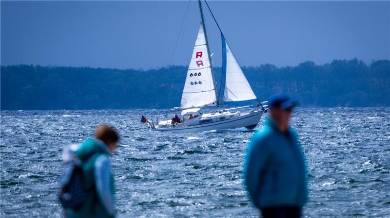 Bilder des Tages Kein knallrotes Gummiboot