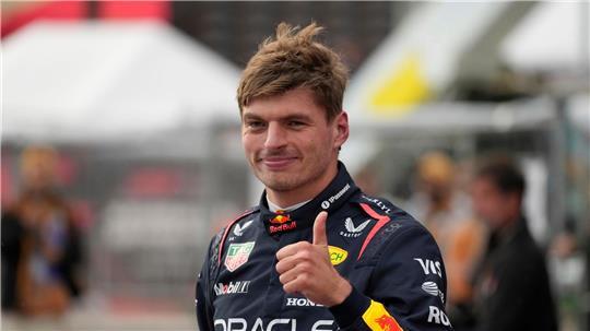 Keiner war schneller: Verstappen startet in Baku von der Pole. 