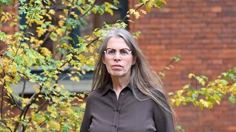 Kerstin Krebs lebt seit ihrer Kindheit mit den Folgen sexualisierter Übergriffe in der Evangelisch-lutherischen Landeskirche Hannovers.