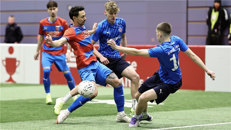 Kevin Ingreso (links) ist bei D/A II Herz des Spiels.