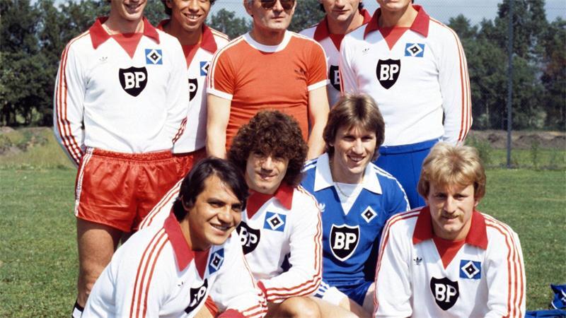 Legende beim HSV: Kevin Keegan ist tot Kevin Keegan mit früheren Teamkollegen beim Hamburger SV.