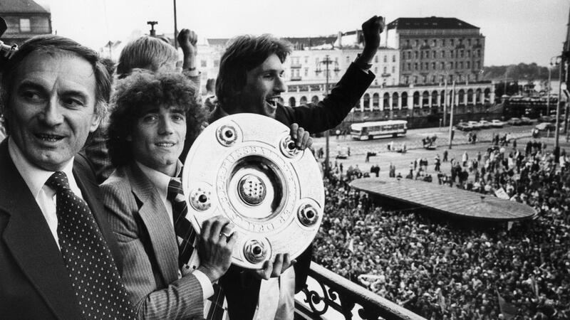 Kevin Keegan nach dem Gewinn der Meisterschaft mit dem HSV