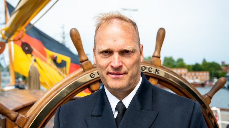 Kielmansegg gibt das Kommando über die „Gorch Fock“ ab (Archivbild)