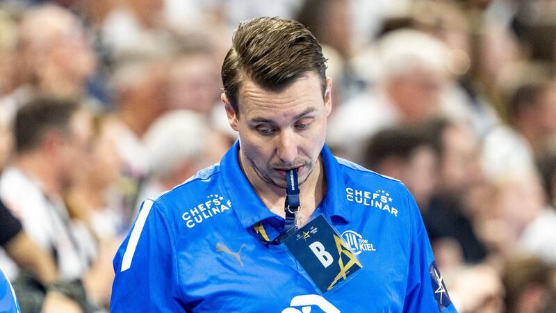 Kiels Trainer Filip Jicha.