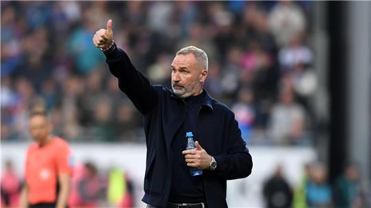 Kiels Trainer Tim Walter. (Archivbild)