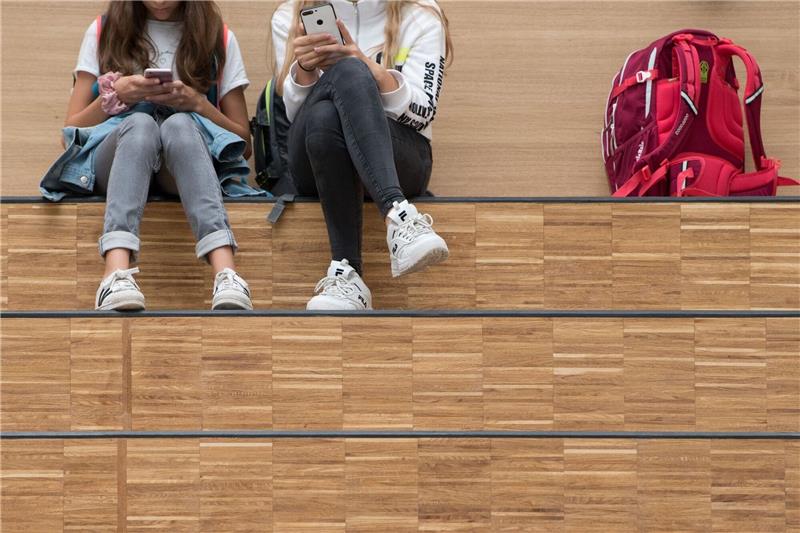 Kinder werden der Missbrauchsbeauftragten zufolge viel zu früh mit Inhalten konfrontiert, mit denen sie nicht umgehen können.