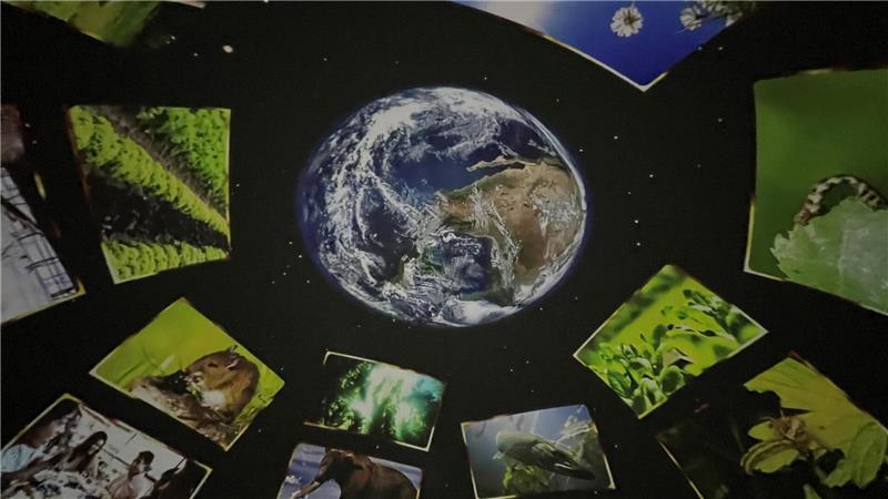 Neues Planetarium: Im Alten Land reisen Besucher durch die Galaxis Kino und Planetarium zugleich.