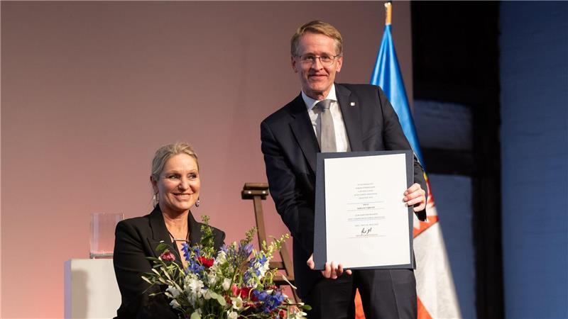 Paralympics-Siegerin Bruhn zur Ehrenbürgerin ernannt Kirsten Bruhn ist laut Ministerpräsident Daniel Günther ein Vorbild für alle.