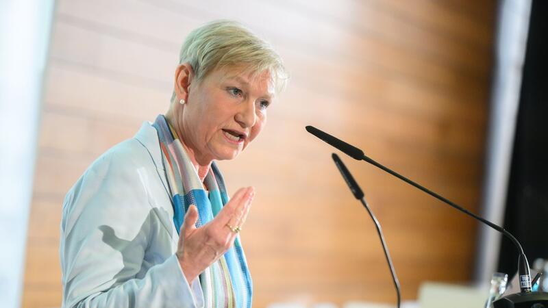 Tatort Pfarrhaus: Tausende Missbrauchfälle in evangelischer Kirche Kirsten Fehrs, amtierende Vorsitzende des Rates der EKD.