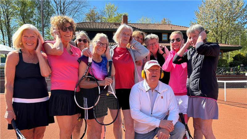 Klaus-Dieter Schmidt und die Tennisdamen vom Stader Tennis Club am Lönsweg mussten wochenlang ein nerviges Geräusch ertragen.