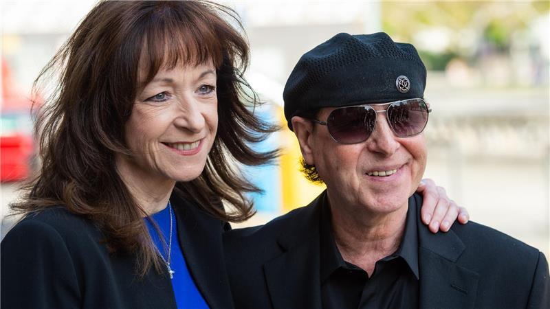 60 Jahre Scorpions: Darum sind sie solche Weltstars Klaus Meine und seine Ehefrau Gabi sind seit Jahrzehnten unzertrennlich. (Archivbild)