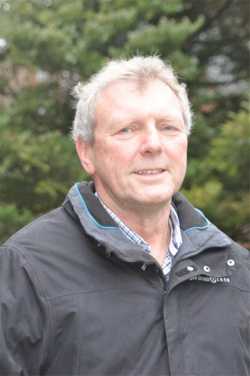 Klaus Steffens ist Stinstedts Bürgermeister (Archivbild).