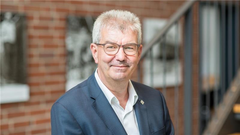 Klaus Stützer übernimmt das Amt des Aufsichtsratsvorsitzenden von Andreas Viebrock.