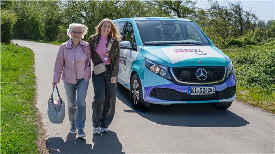 Kleinere Shuttle-Busse schließen Lücken im Nahverkehrsnetz.