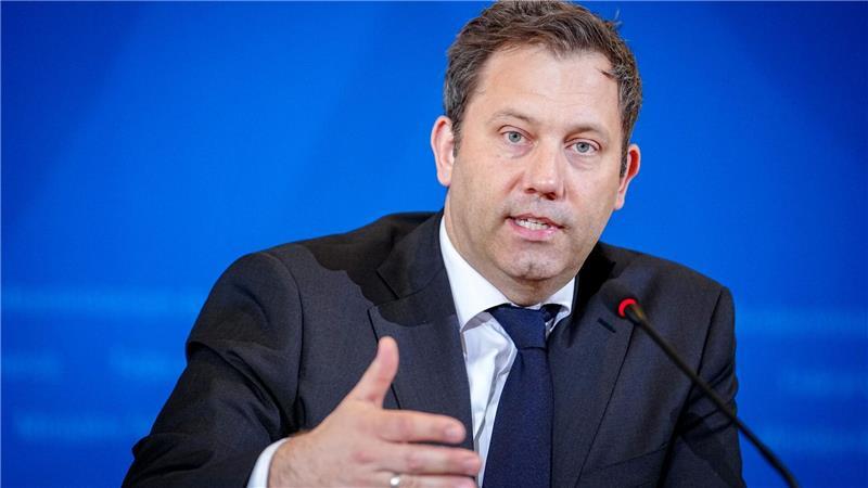 Klingbeil kündigt massiv höhere Investitionen an Klingbeil will „spürbare Veränderungen“ für Menschen, die zu Recht erwarteten, dass Deutschland besser funktioniere. (Archivbild)