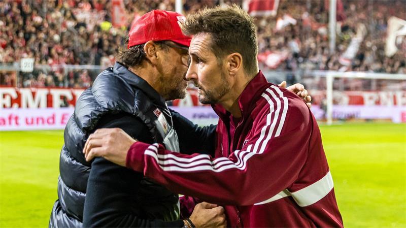 Klose (r) hatte vor Cottbus gewarnt.
