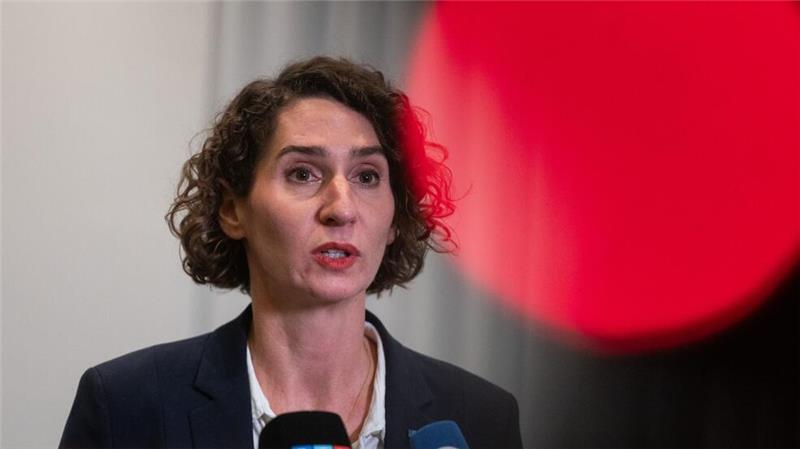 Knackpunkt für die EVG war vor allem die lange Laufzeit, die nun 33 Monate beträgt.