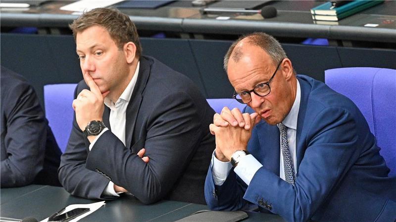 Insa-Umfrage: Mehrheit mit Regierung und Kanzler unzufrieden Knapp 100 Tage nach Antritt der schwarz-roten Koalition fällt die Bilanz laut einer Umfrage gemischt aus. (Archivbild)