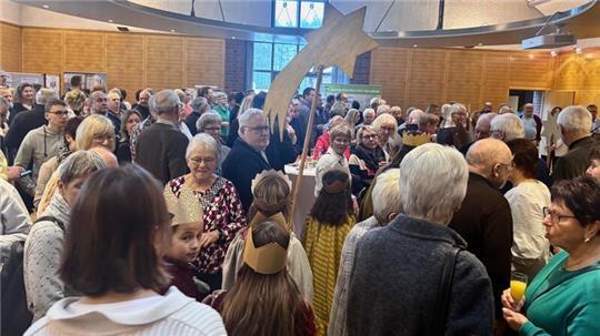 Knapp 500 Besucher füllten den Ratssaal im Harsefelder Rathaus bei der 17. Neujahrsbegegnung.