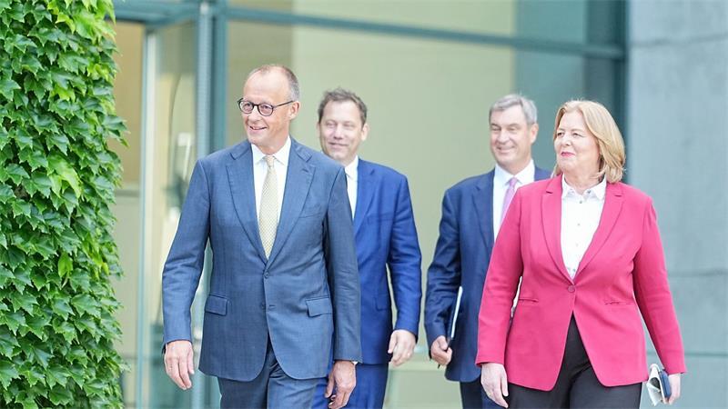 Koalitionsspitzen stellen Reformpläne der Bundesregierung vor