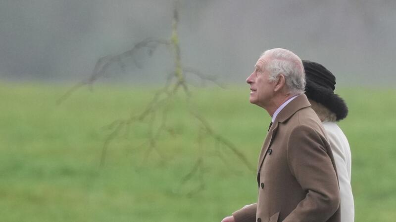 Buckingham-Palast: Charles wird Ostergottesdienst besuchen König Charles III. und Königin Camilla verlassen Mitte Februar einen Sonntagsgottesdienst in der St. Mary Magdalene Church.