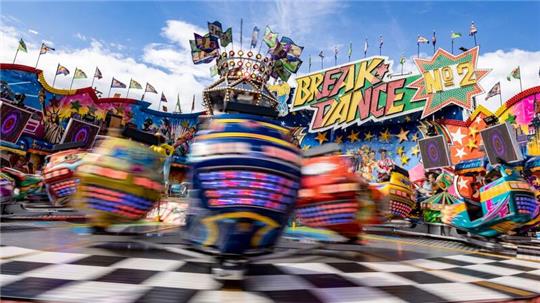 Könnte das Kiffen auch auf Volksfesten in Nordrhein-Westfalen, wie hier auf Cranger Kirmes in Herne, verboten werden? (Symbolfoto)