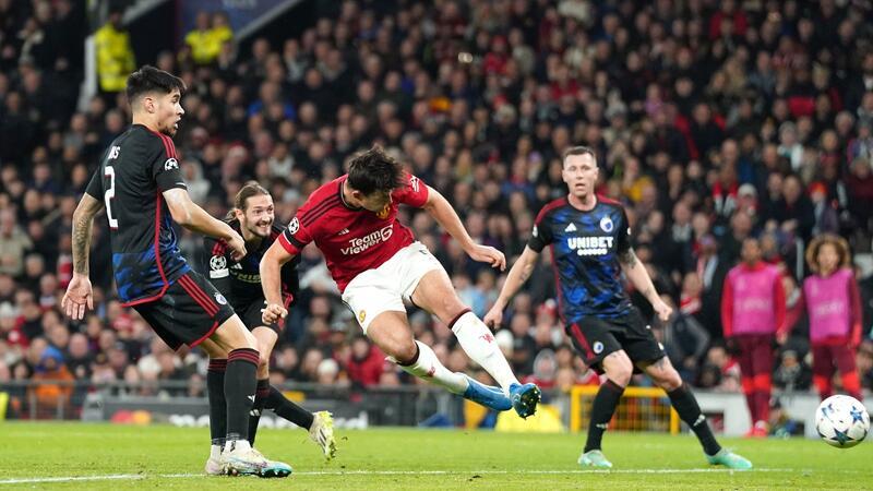 Onana rettet ManUnited - Real weiter ungeschlagen Köpfte Manchester United gegen den FC Kopenhagen in Führung: Harry Maguire (M).