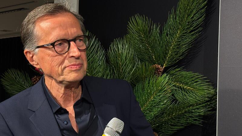 Körner beim Talk „Menschen des Jahres 2025“ im Modehaus Stackmann.