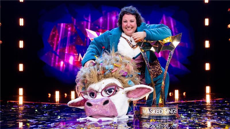 Komikerin Meltem Kaptan steckte unter dem Kuh-Kostüm. 