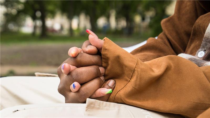 5 häufige Beziehungsprobleme - und wie man sie lösen kann Kommunikation ist der Schlüssel, der es ermöglicht, Türen zu öffnen, die zwischen uns verschlossen sind.