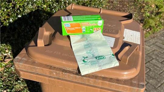 Kompostierbare Biomüllbeutel können in den Sortieranlagen nicht verarbeitet werden.