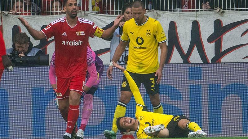 Konstantinos Karetsas wurde verletzt ausgewechselt.
