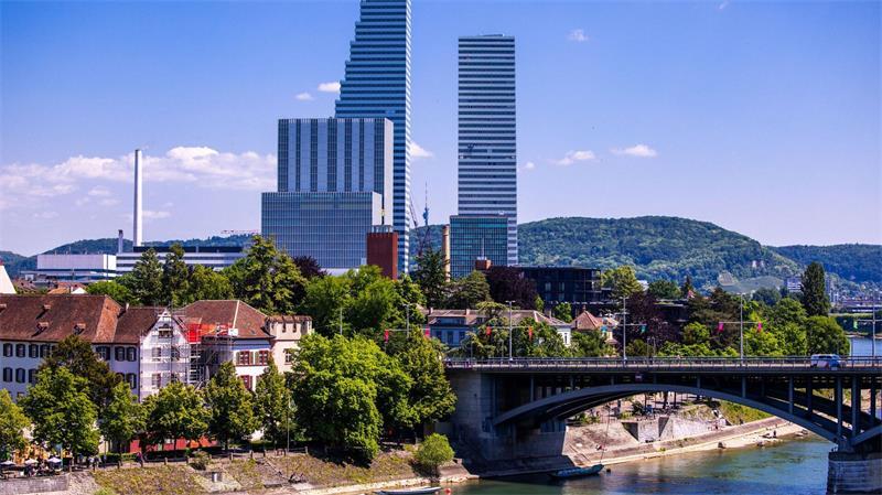Roche-Chef: Europa droht, den Anschluss zu verpassen Konzernsitz von Roche in Basel: Das Unternehmen steigerte den Umsatz in den ersten drei Quartalen. (Archivbild)