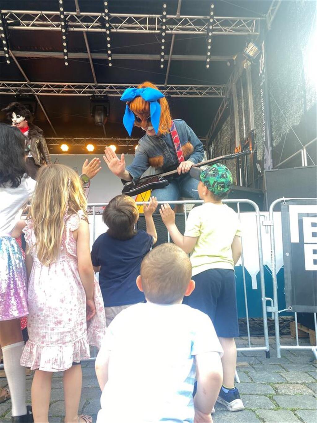 KoolKatz machen coole Musik für Kids und ihre Familien. 