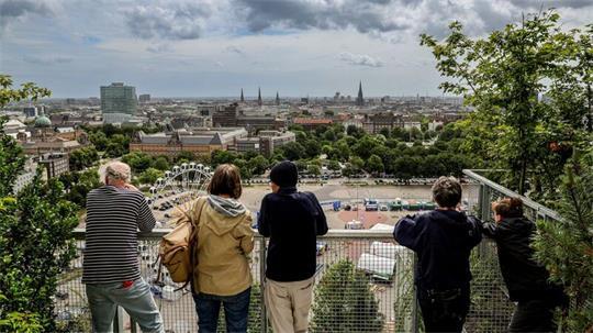 Kostenlos und Rundum-Blick in 58 Metern Höhe: der grüne Bunker auf den Heiligengeistfeld. (Archivbild)