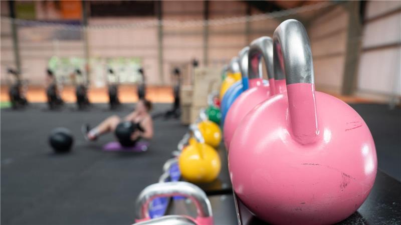 Krafttraining hat viele positive Effekte - auch aufs gesunde Altern. (Archivfoto)