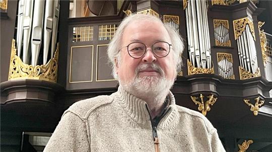 Kreiskantor und St.-Cosmae-Organist Martin Böcker spielt seine letzte „Stunde der Kirchenmusik“.