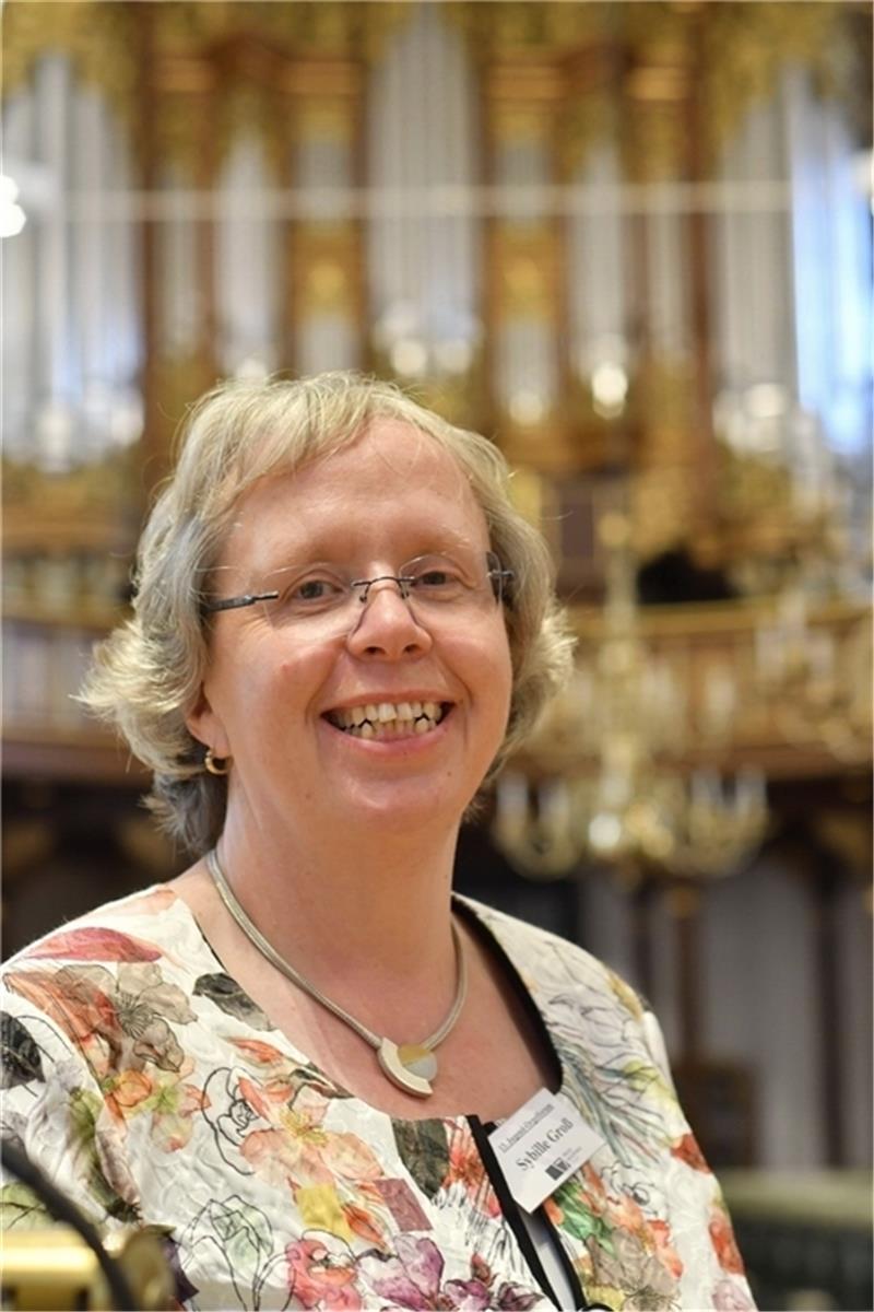 Zur Marktzeit Bach und Brahms hören Kreiskantorin Sybille Groß hat das Spendenkonzert organisiert. Foto: Christoph Schönbeck