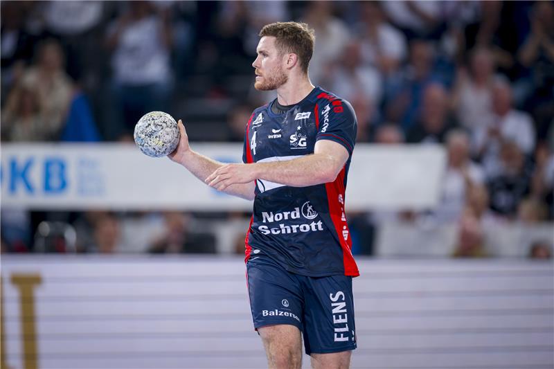 Kreisläufer Johannes Golla und die SG Flensburg-Handewitt sind derzeit Tabellenvierter. Foto: dpa