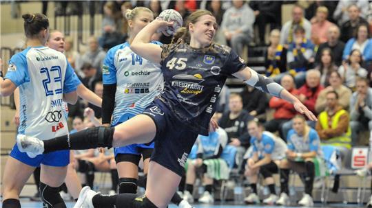 Kreisläuferin Jolina Huhnstock erzielte elf Treffer gegen Bensheim.