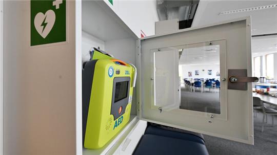 Kreisweit gibt es bereits rund 40 AED-Notfallgruppen bei den Feuerwehren.