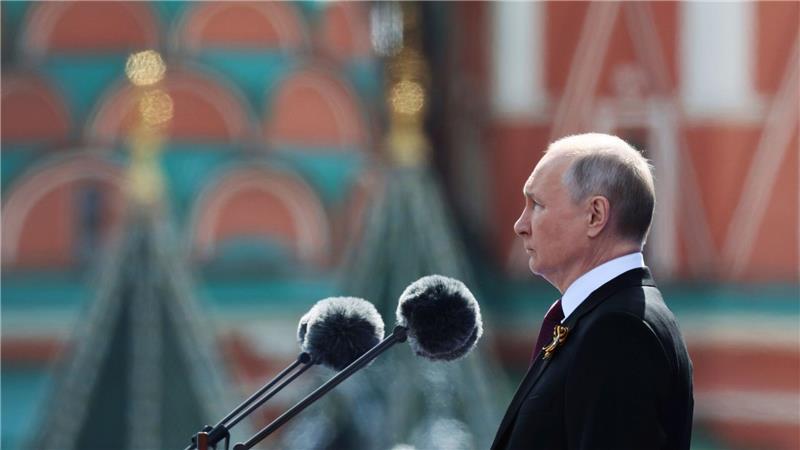 Kremlchef Wladimir Putin zeigt sich sicher, dass die russische Armee den Angriffskrieg gegen die Ukraine trotz der westlichen Hilfe für Kiew gewinnen wird. (Archivbild)