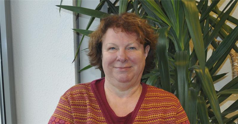 Vorweihnachtlicher plattdeutscher Abend mit Renate Kiekebusch Kreuzfahrt, Katzen und Kiez - meist sind es skurrile und auch ganz gewöhnliche Erlebnisse aus ihrem Leben, die Renate Kiekebusch inspirieren.