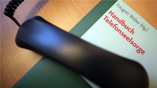 Kriege, Einsamkeit und depressive Stimmungen sind häufig Auslöser der Anrufe bei der Telefonseelsorge.