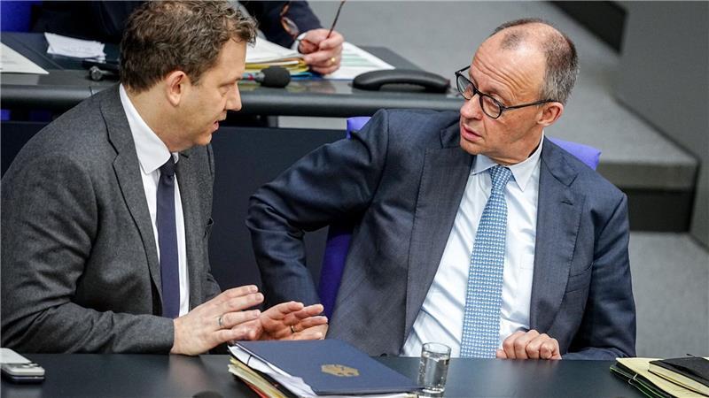 Kriegen sie es hin? Die Vorsitzenden von SPD und CDU, Finanzminister Klingbeil und Kanzler Merz 