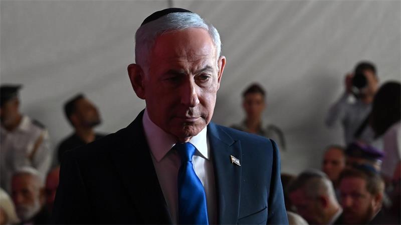 Israel erinnert an Hamas-Massaker - Rufe nach Untersuchung Kritiker werfen Ministerpräsident Benjamin Netanjahu vor, keine persönliche Verantwortung für das politische und militärische Versagen während des Hamas-Terrorüberfalls zu übernehmen. (Archivbild)