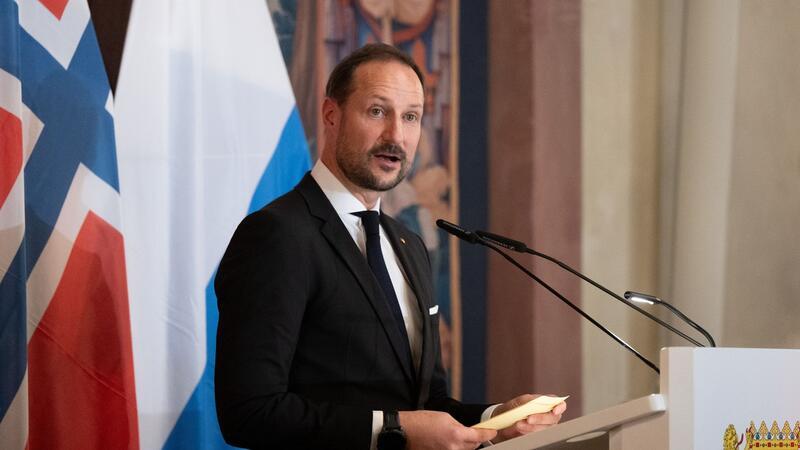Norwegens Kronprinz Haakon besucht Deutschland Kronprinz Haakon spricht in der Münchner Residenz beim Empfang der bayerischen Staatsregierung.
