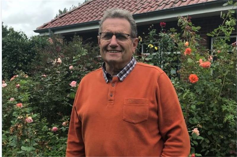 Baljes Bürgermeister Hermann Bösch tritt zurück Künftig wird Hermann Bösch sicher auch mehr Zeit im Garten verbringen. Er tritt zum 1. November als Bürgermeister zurück. Foto: Helfferich